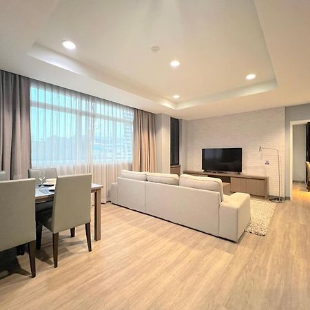 Kokotel Bangkok Dheva Thonglor Banguecoque Exterior foto