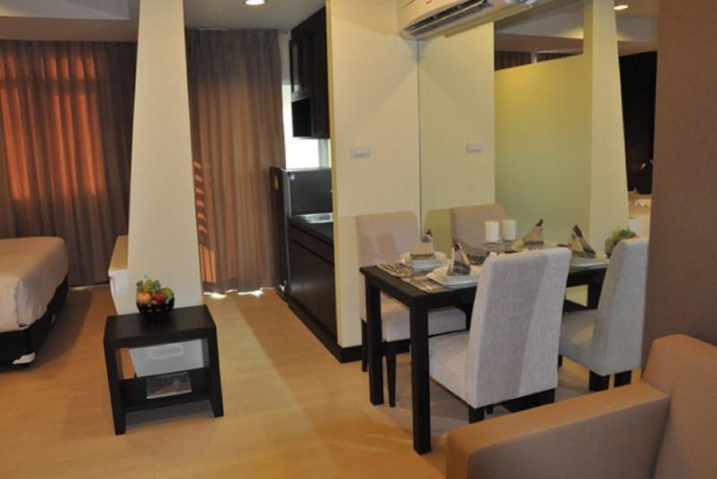 Kokotel Bangkok Dheva Thonglor Banguecoque Exterior foto