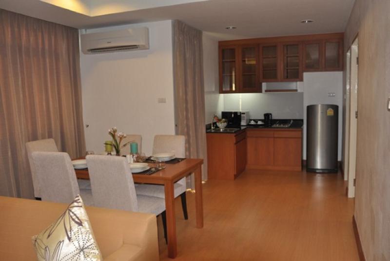Kokotel Bangkok Dheva Thonglor Banguecoque Exterior foto